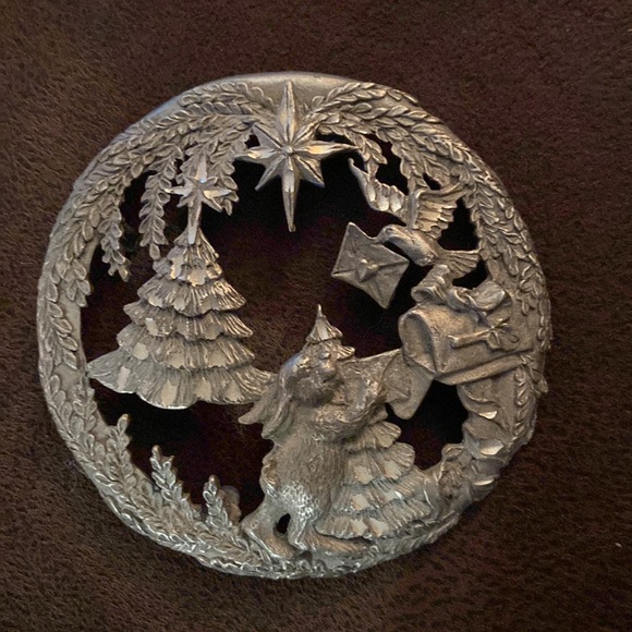 Vintage Rawcliffe Pewter Holiday Lid with Glass Bowl - Picture 2 of 9